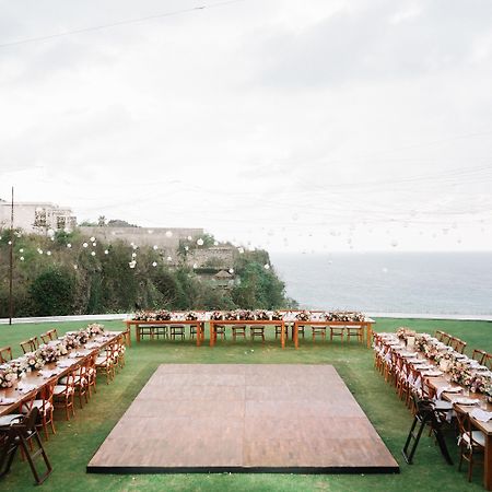 The Ungasan Clifftop Resort Uluwatu Exterior foto