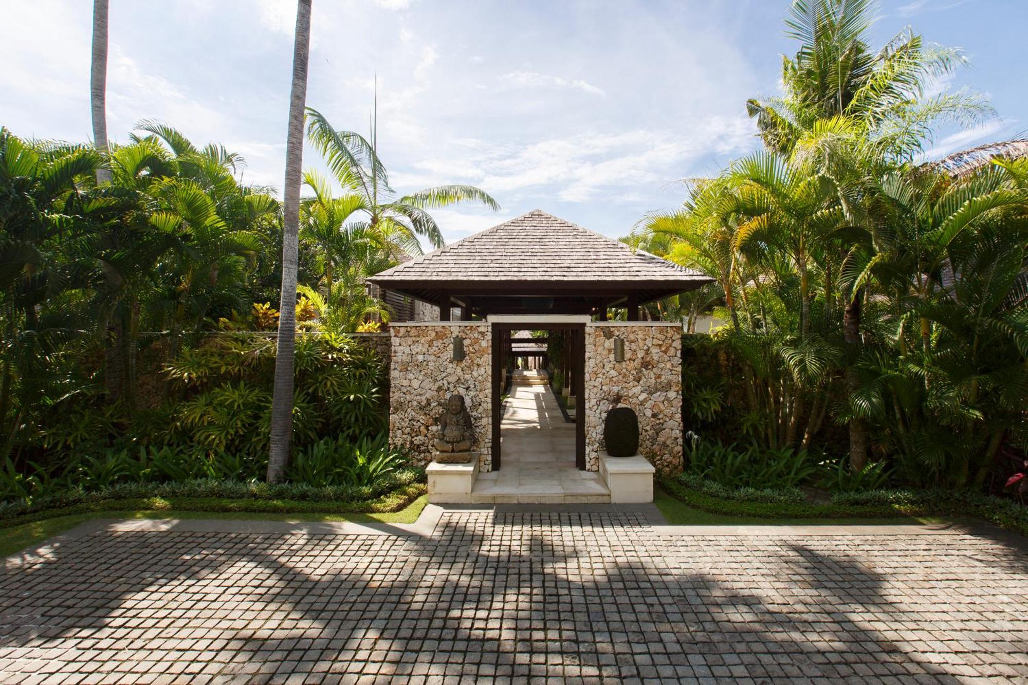 The Ungasan Clifftop Resort Uluwatu Exterior foto